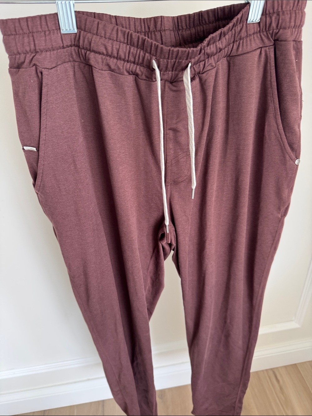 Vuori Burgundy Drawstring Joggers